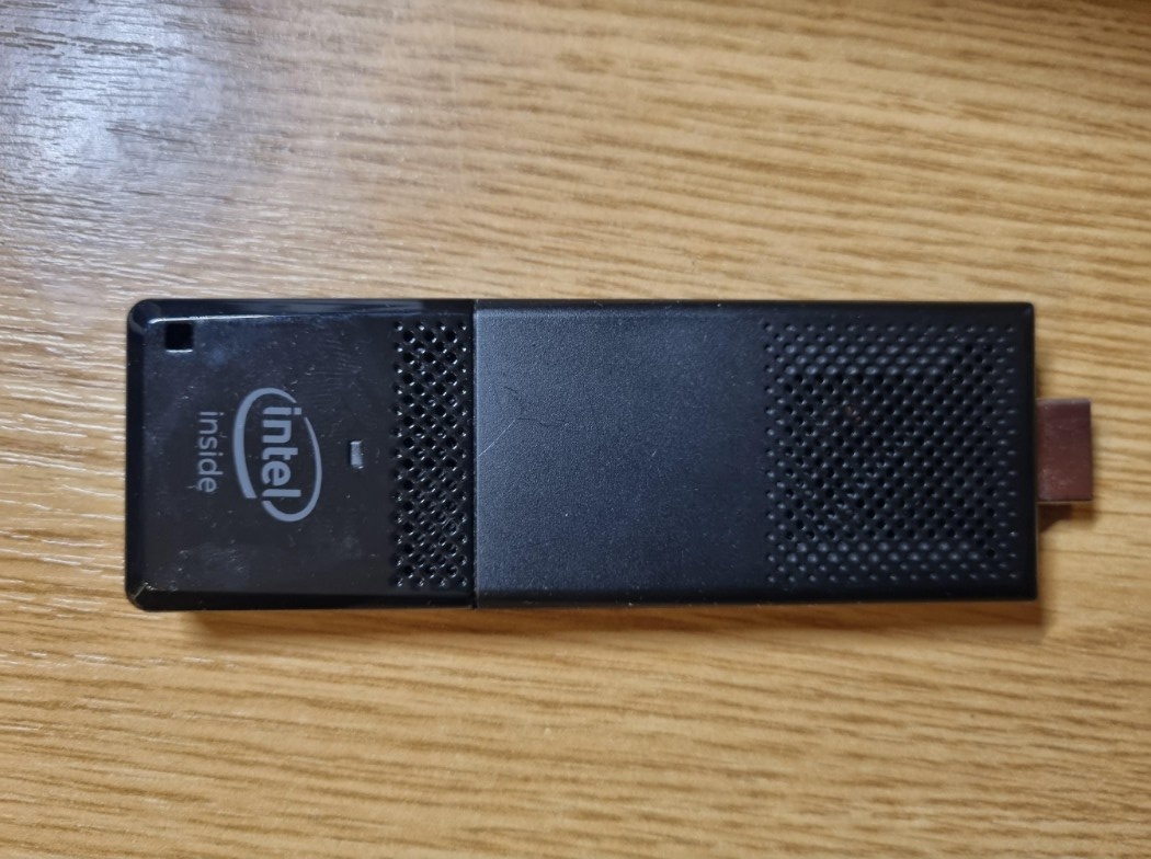 Intel Compute Stick - 4