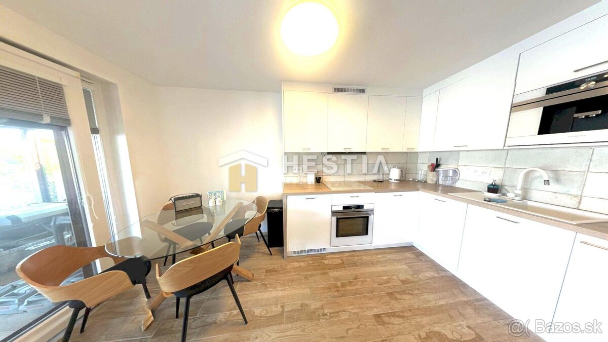 Rekreačná chata priamo pri jazere - 4