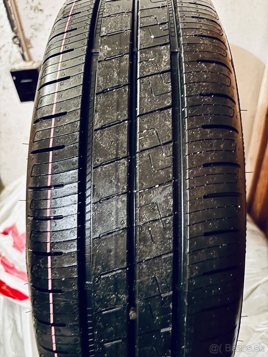 Goodyear Efficientgrip performance 2 176/65 r17 - 4