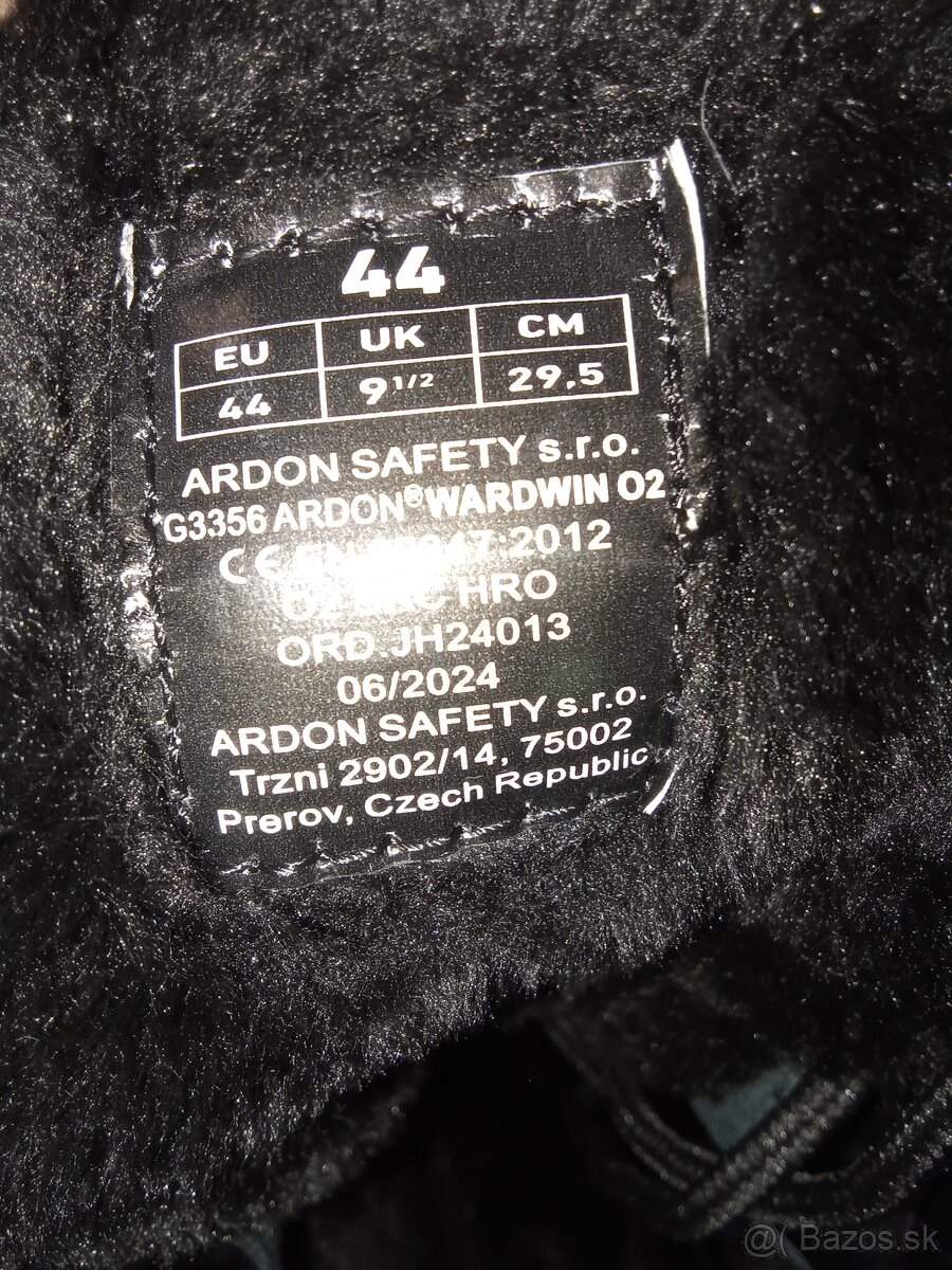 Predám pracovnú obuv veľkosť 44 - 4