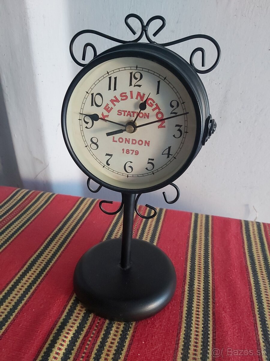 Rôzne staré hodiny - 4