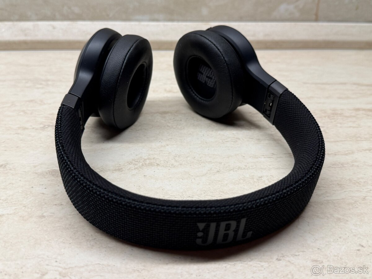 JBL Live 460NC - 4