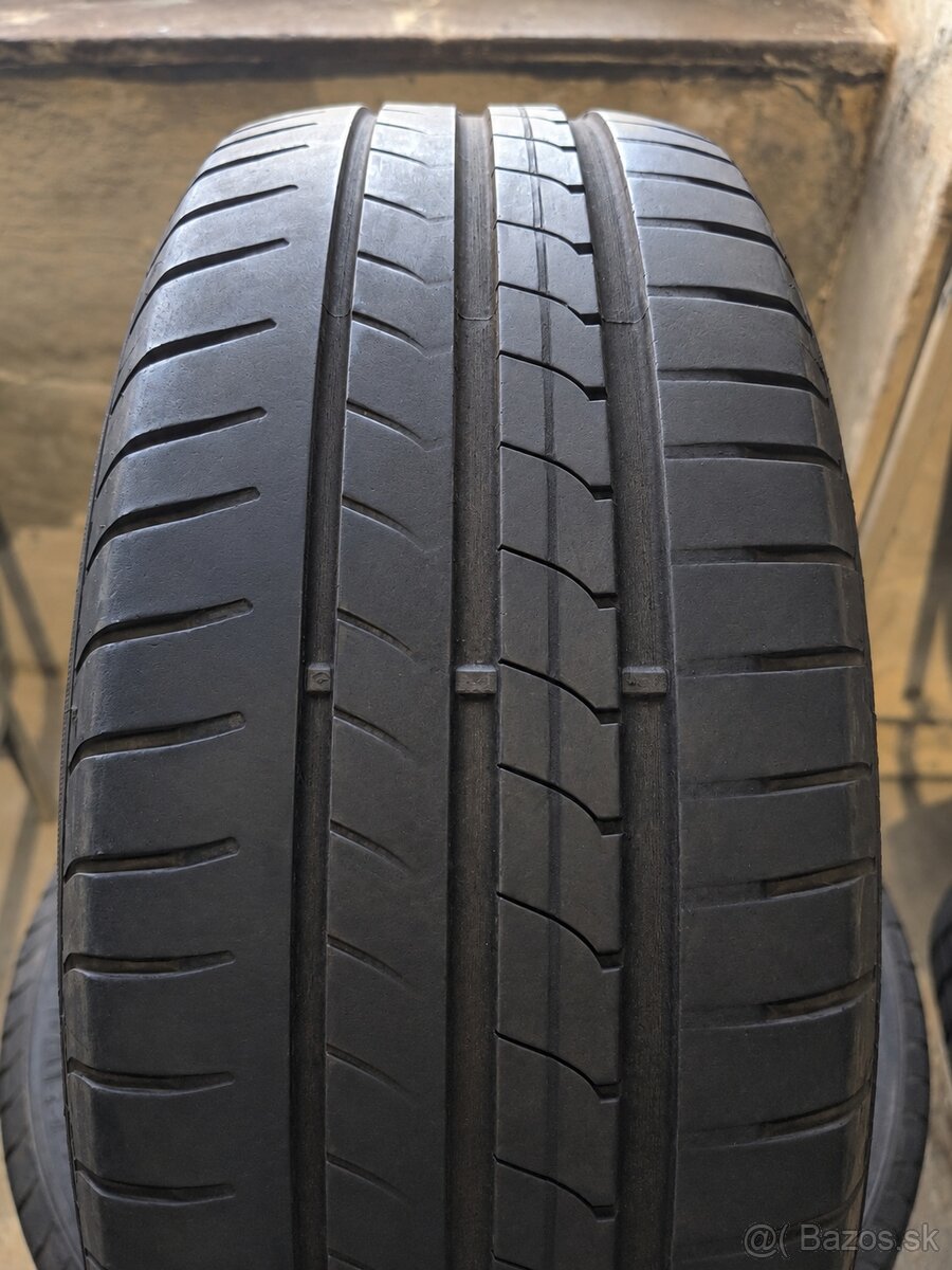 Goodyear EfficientGrip 205/55 R16 - 4