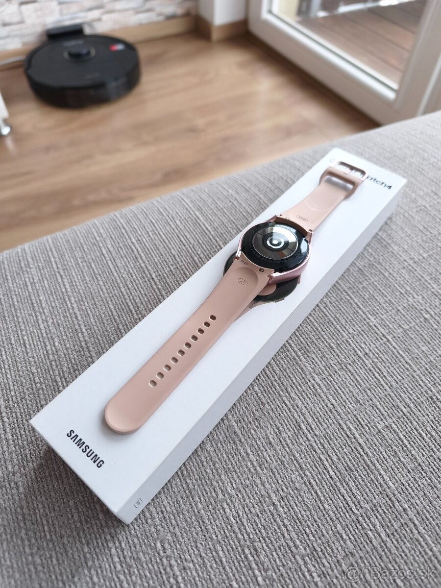 Samsung Galaxy Watch 4 40mm Rose Gold – ako nové - 4