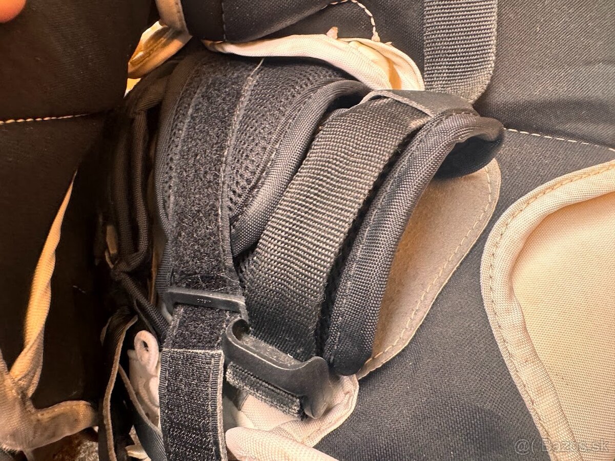 BRANKÁŘSKÁ LAPAČKA CCM EFLEX 5 - 4