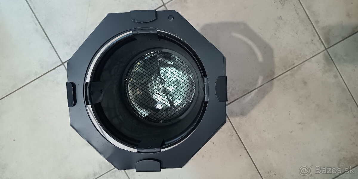 starý reflektor na okrasu - 4