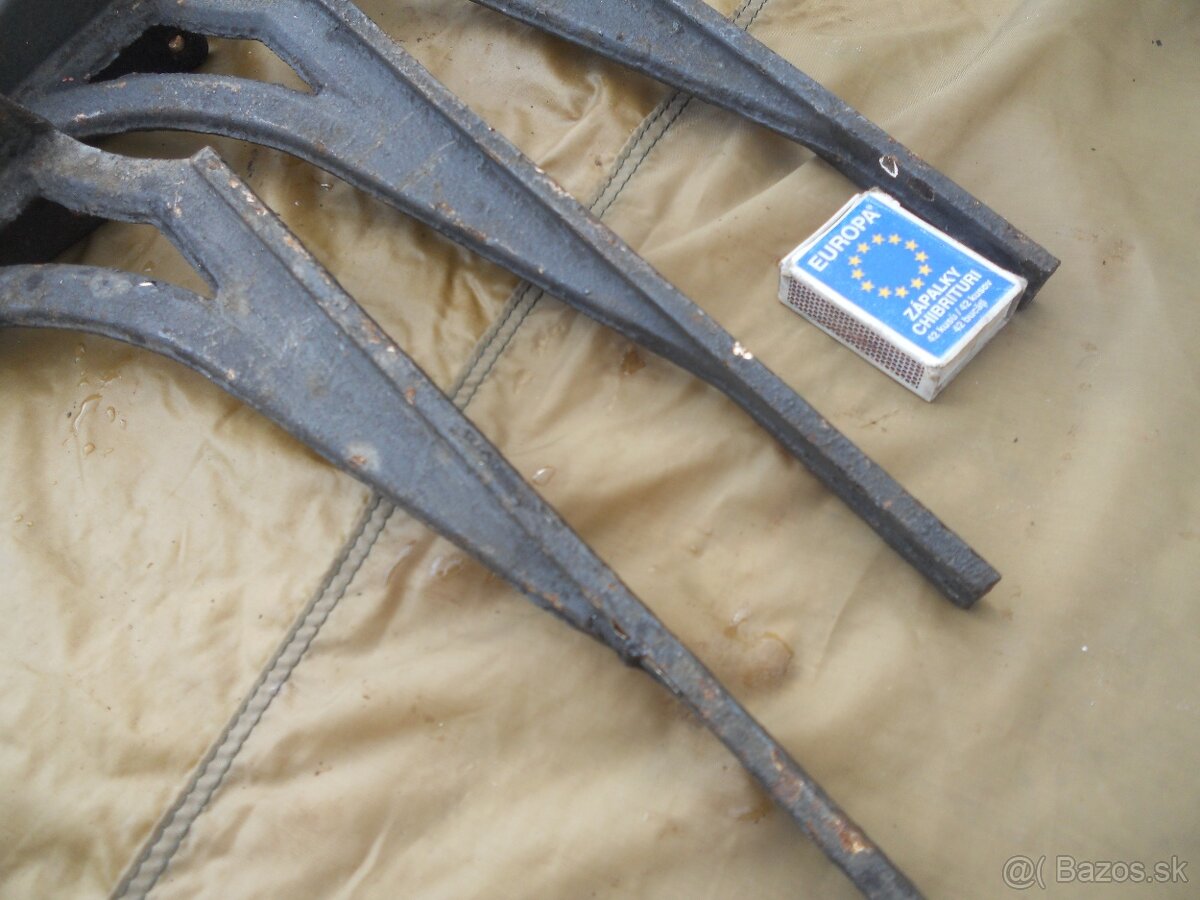 pevne liatinove drziaky - 4