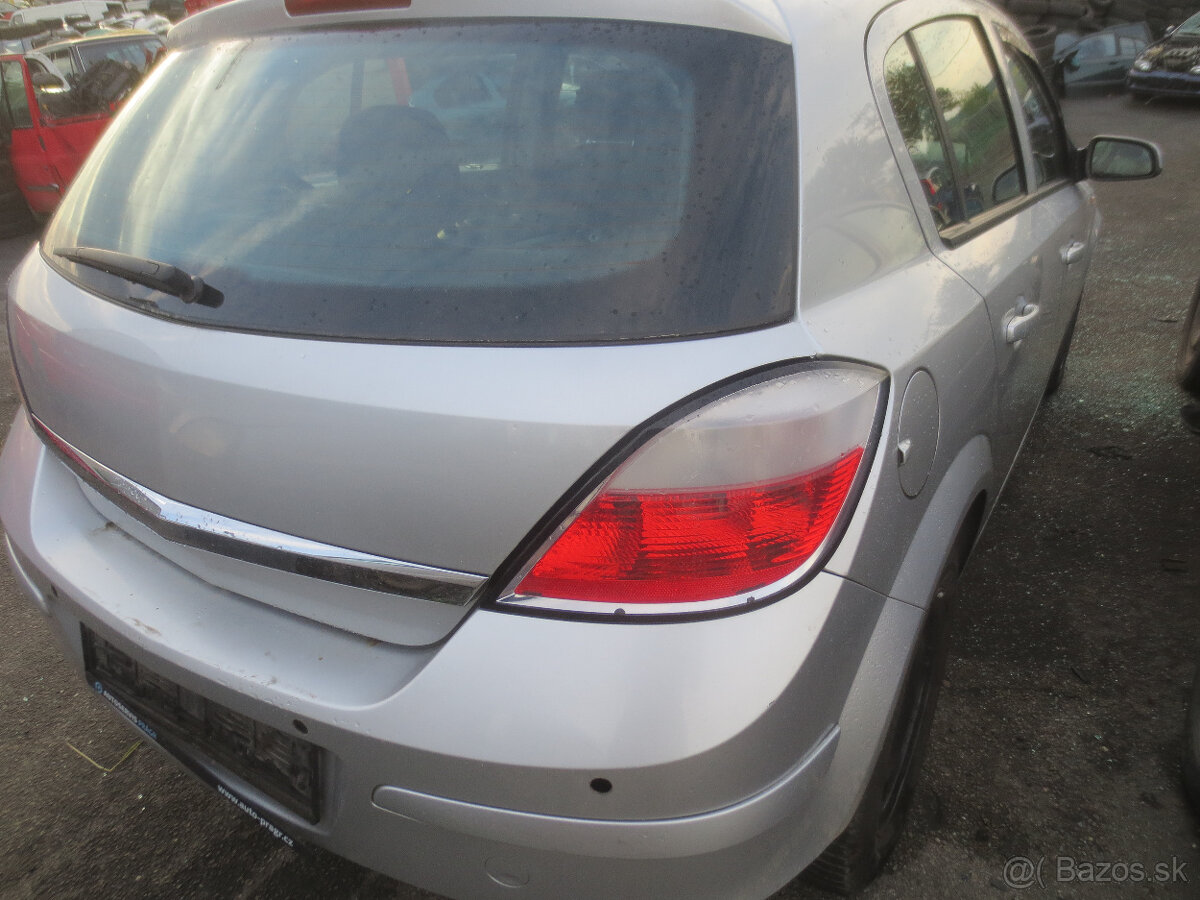 OPEL Astra H rok 2004, 1.7 - 74kw DIELY - 4