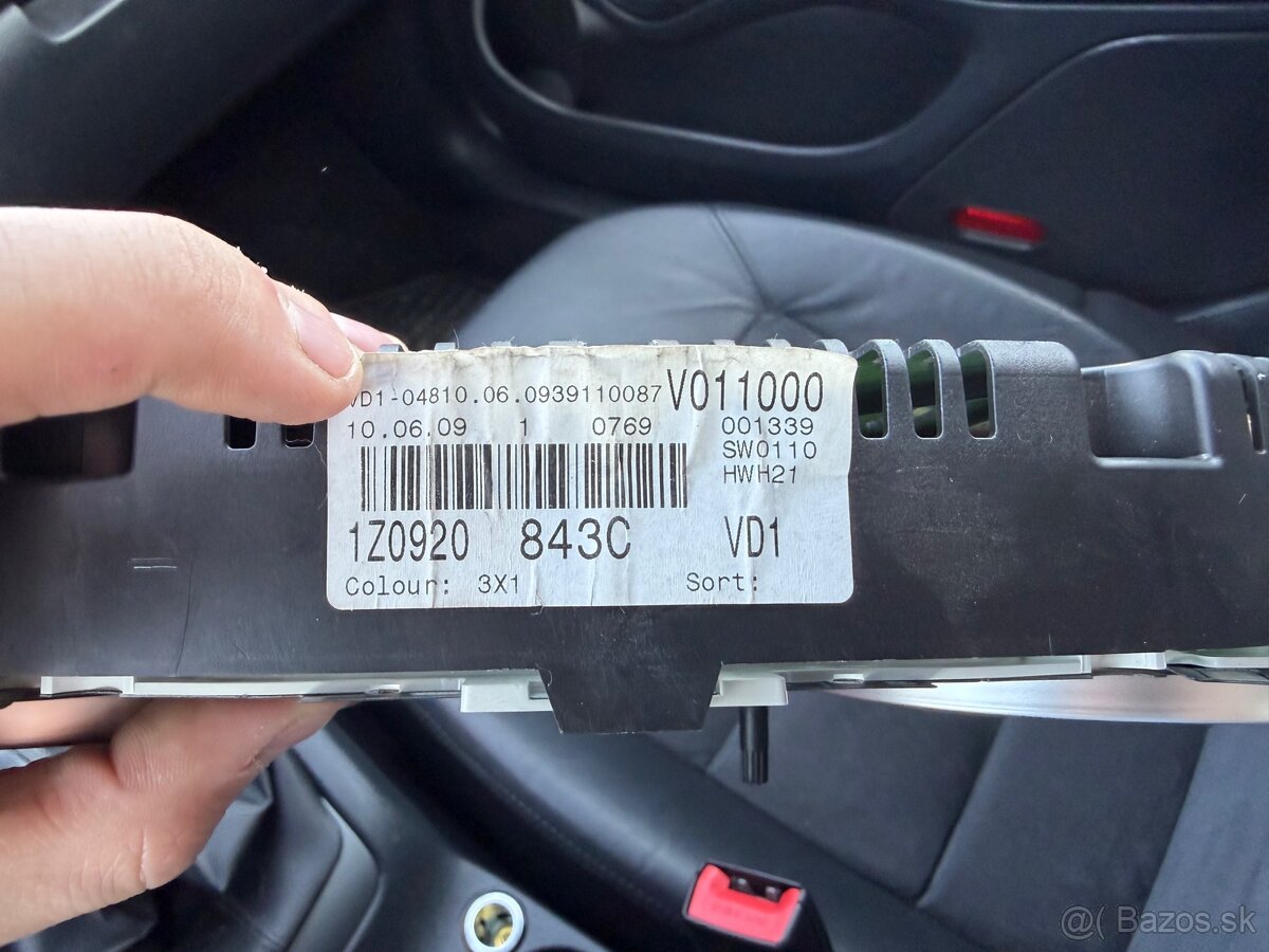 Predám budíky octavia 2 facelift maxidot bez plexiskla - 4