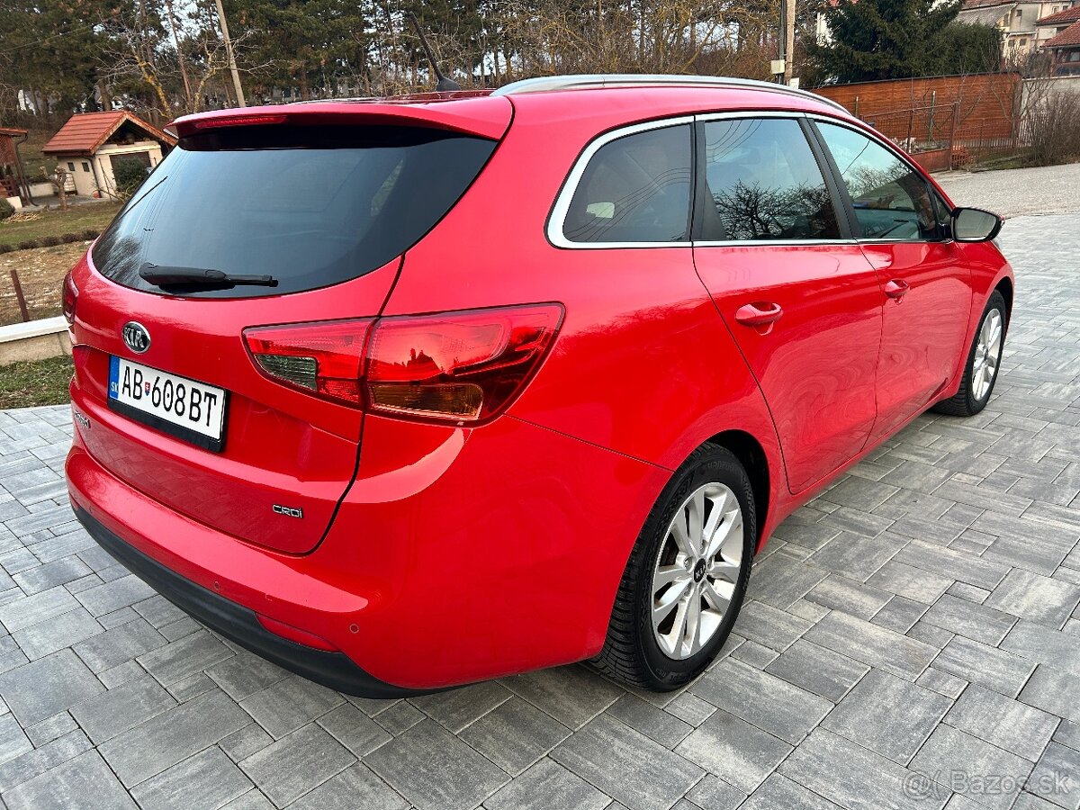 Kia Ceed SW 1.6 CRDi Automat - 4