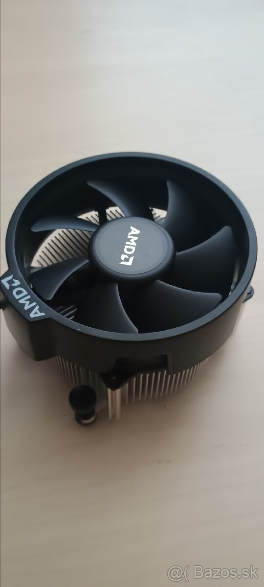 Procesor RYZEN 7 1700 - 4