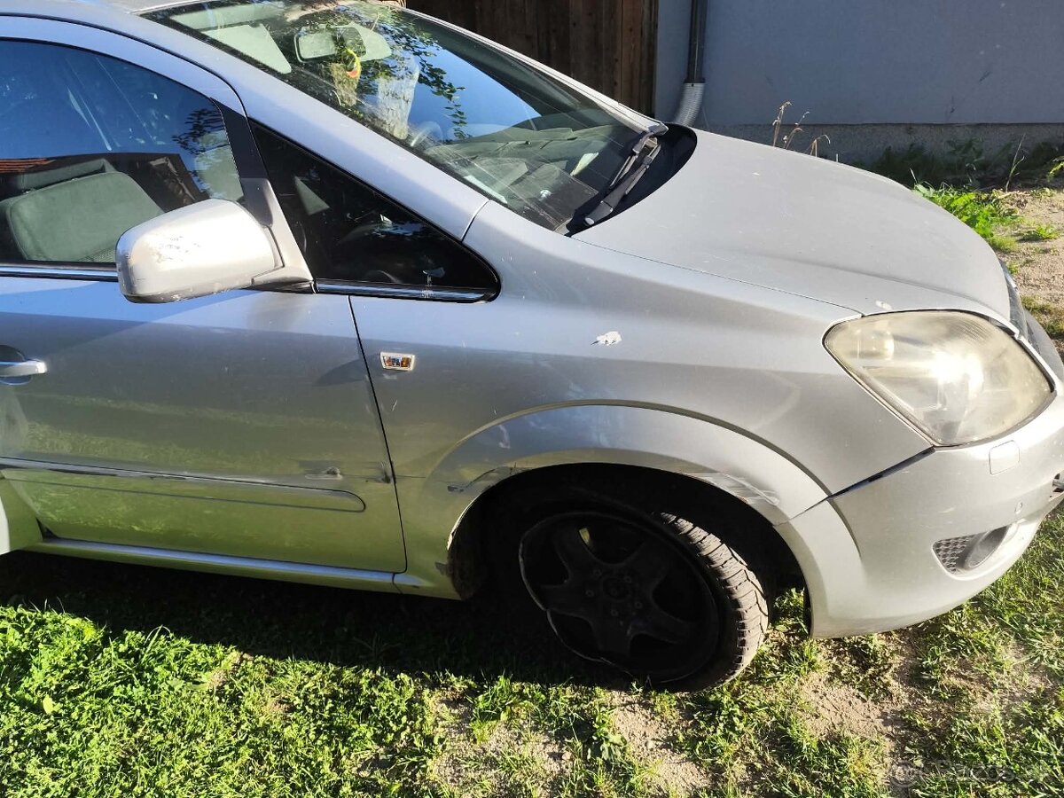 Auto na sučiastky Opel zafira - 4