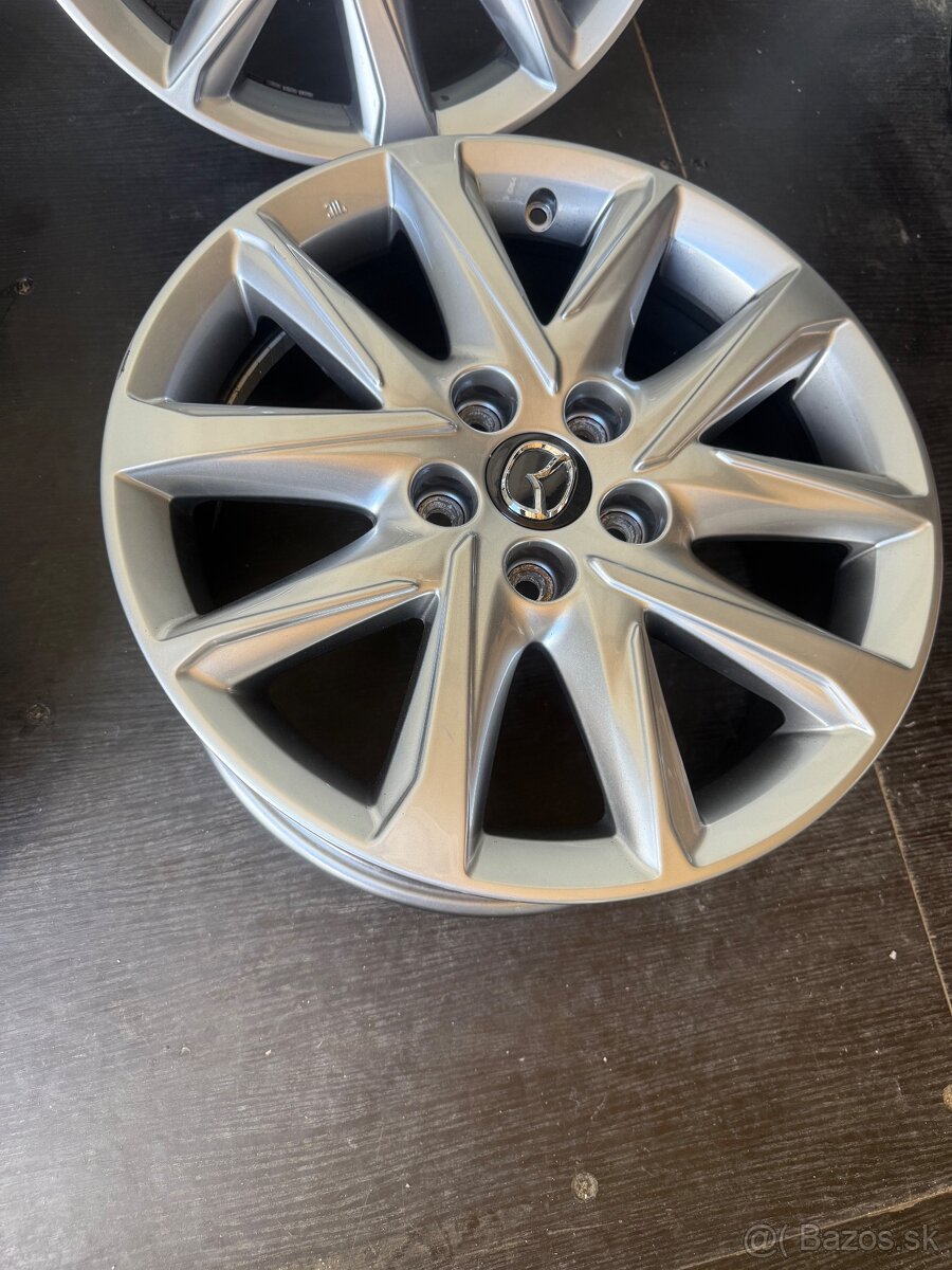 Original Mazda 5x114.3 r17 - 4
