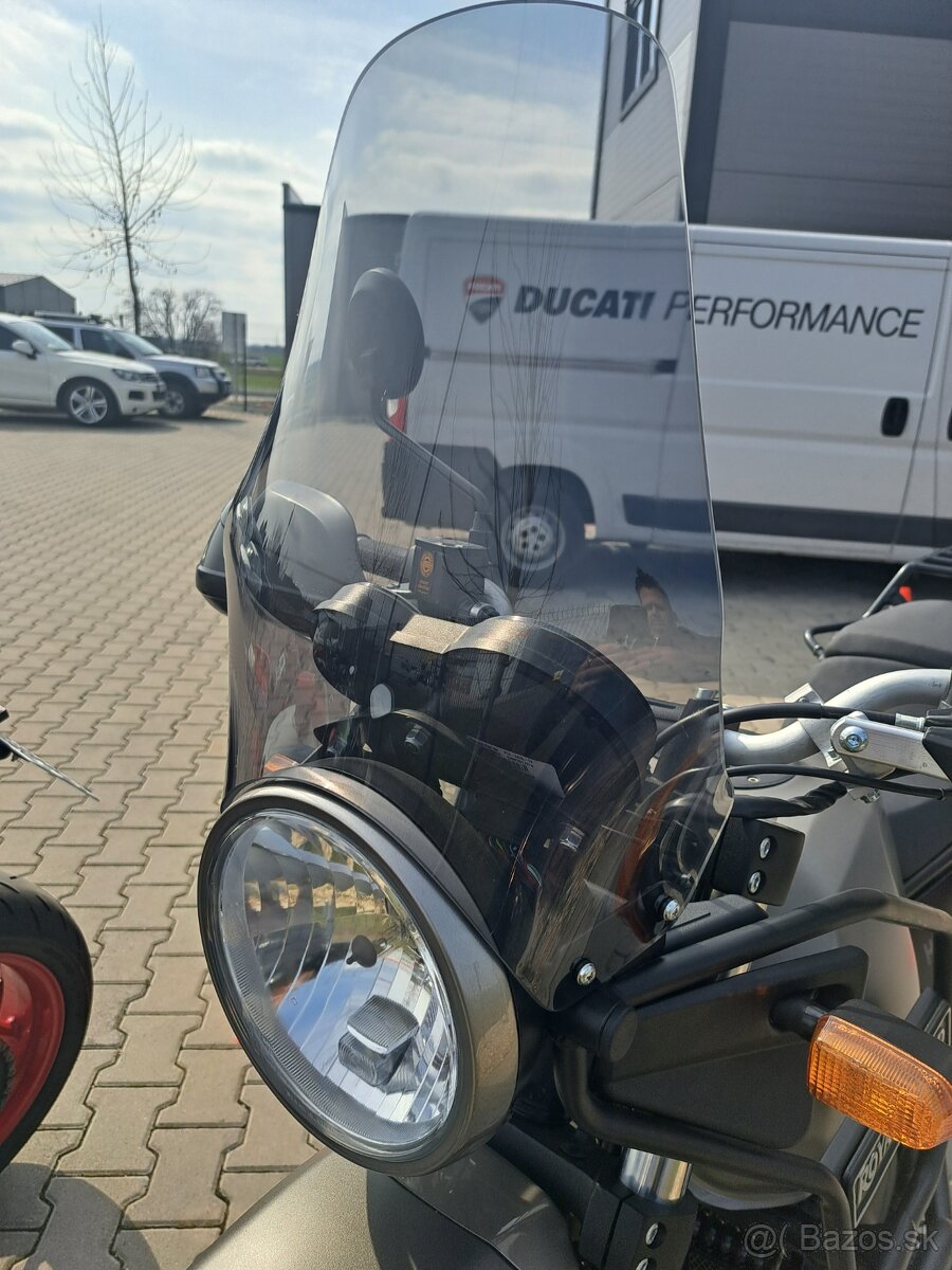 Royal Enfield Himalalyan 400 .0km