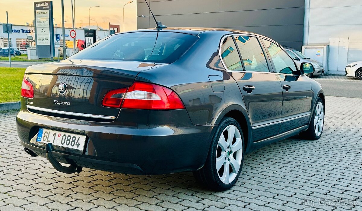 Škoda Superb II 2.0 TDI 125kW DSG Elegance - 4