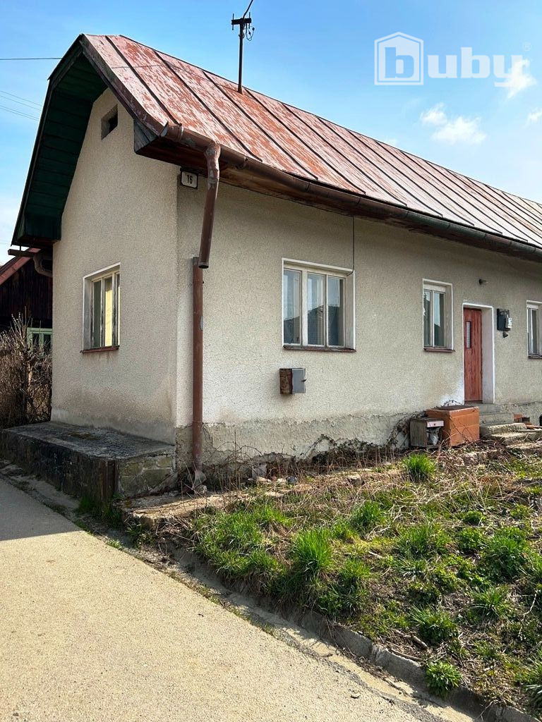 PREDAJ - RODINNÝ DOM DOLNÁ MARIKOVÁ OKRES POVAŽSKÁ BYSTRICA - 4