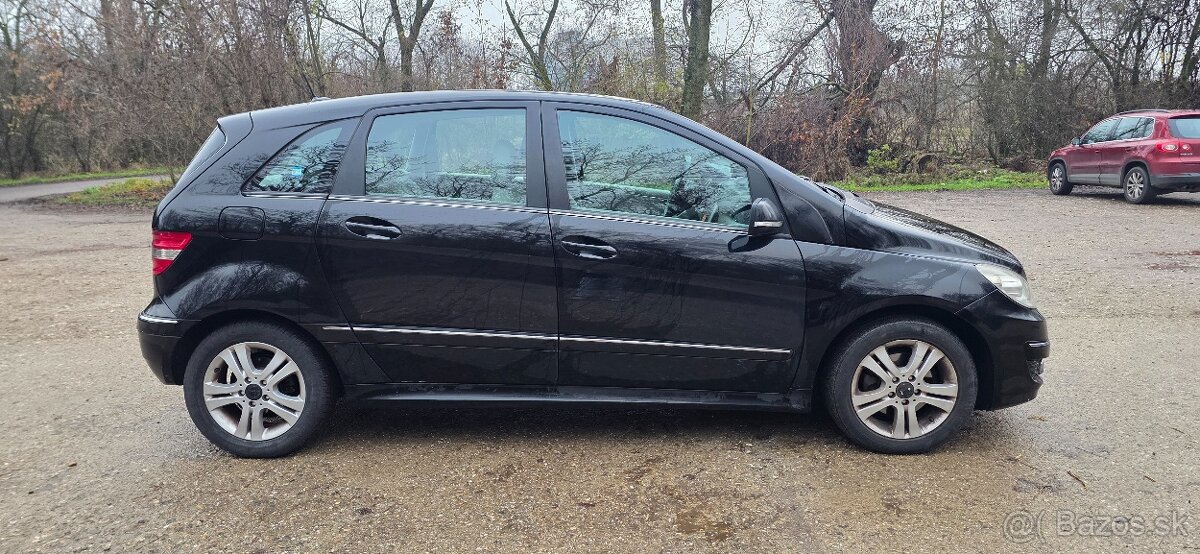 Mercedes-Benz B180 CDI - 4