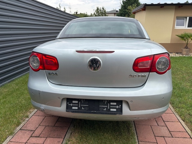 Volkswagen EOS 2,0 FSi benzín - 4