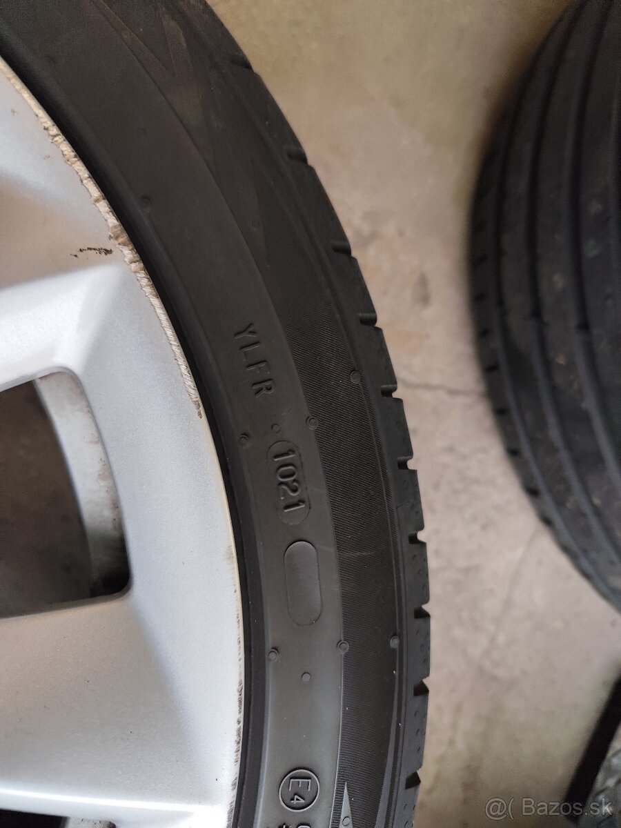 BMW sada alu+pneu 225/45 18" - 4
