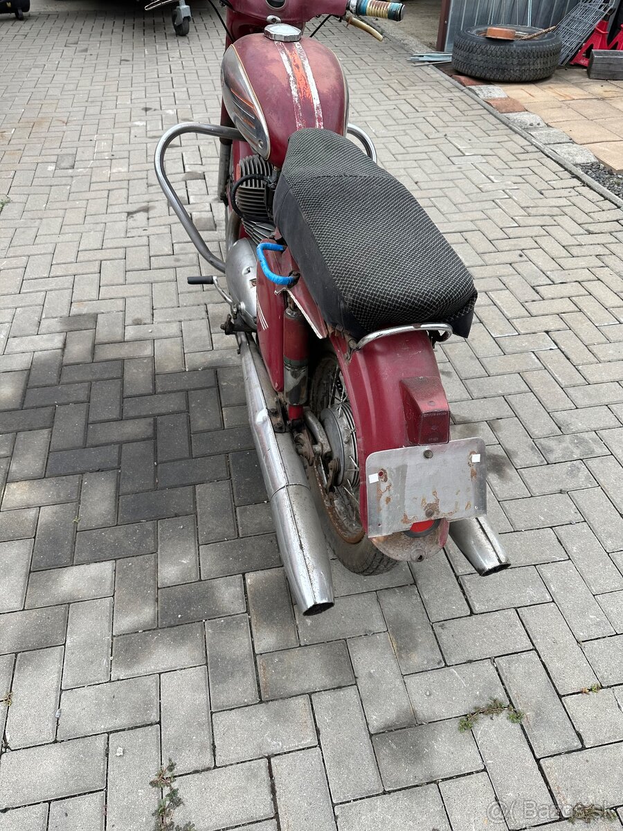 Jawa 350/360 - 4