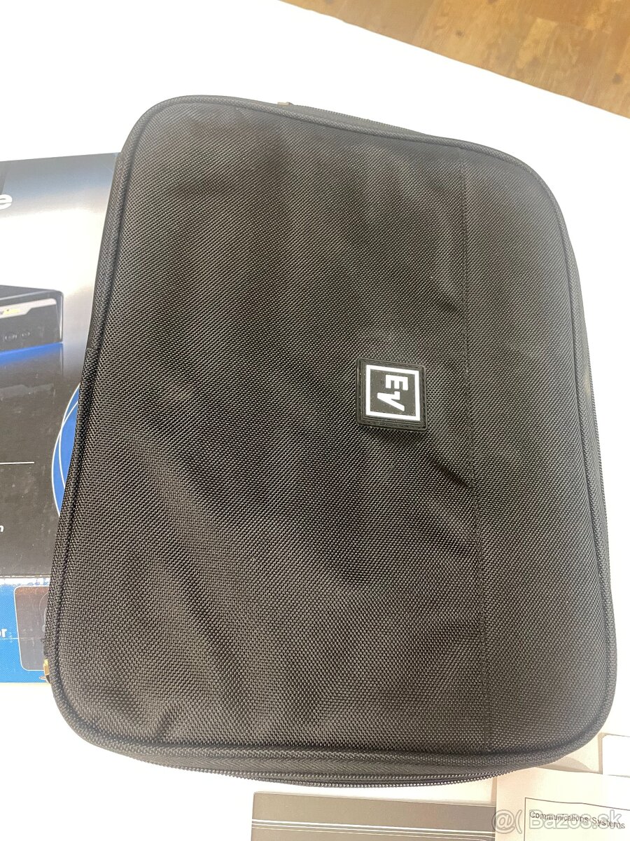 Electro-Voice R300 - 4