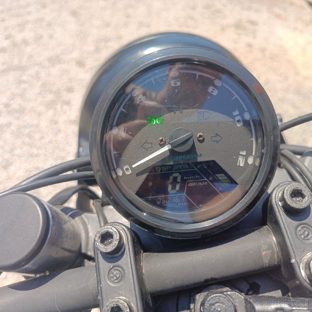 Predám BMW K100 cafe racer - 4