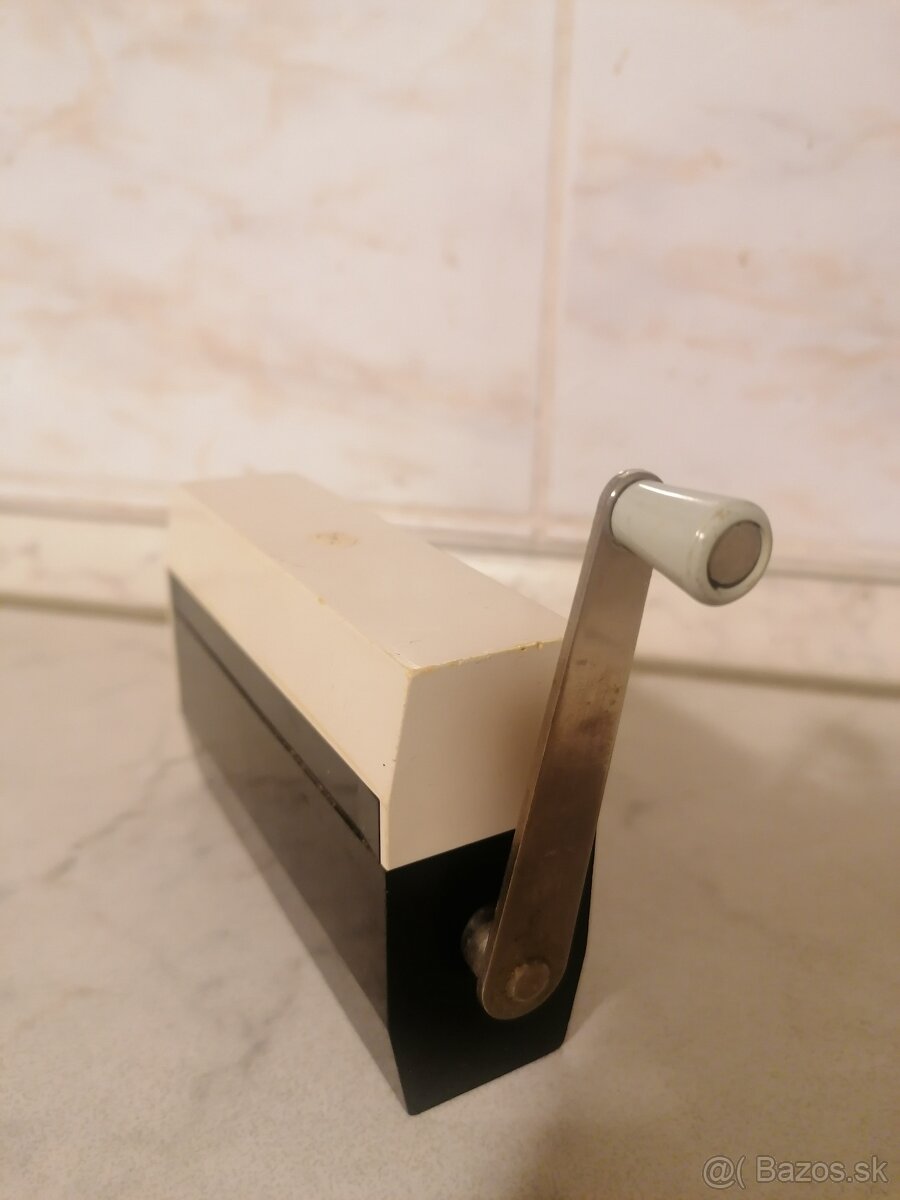 Ručný mlynček na kávu - 4