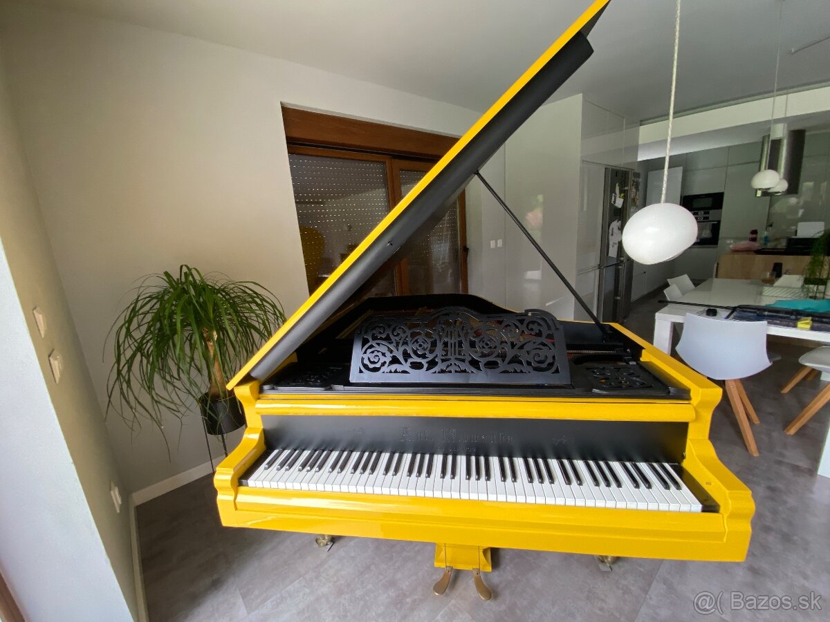 Predám klavir krídlo - 4