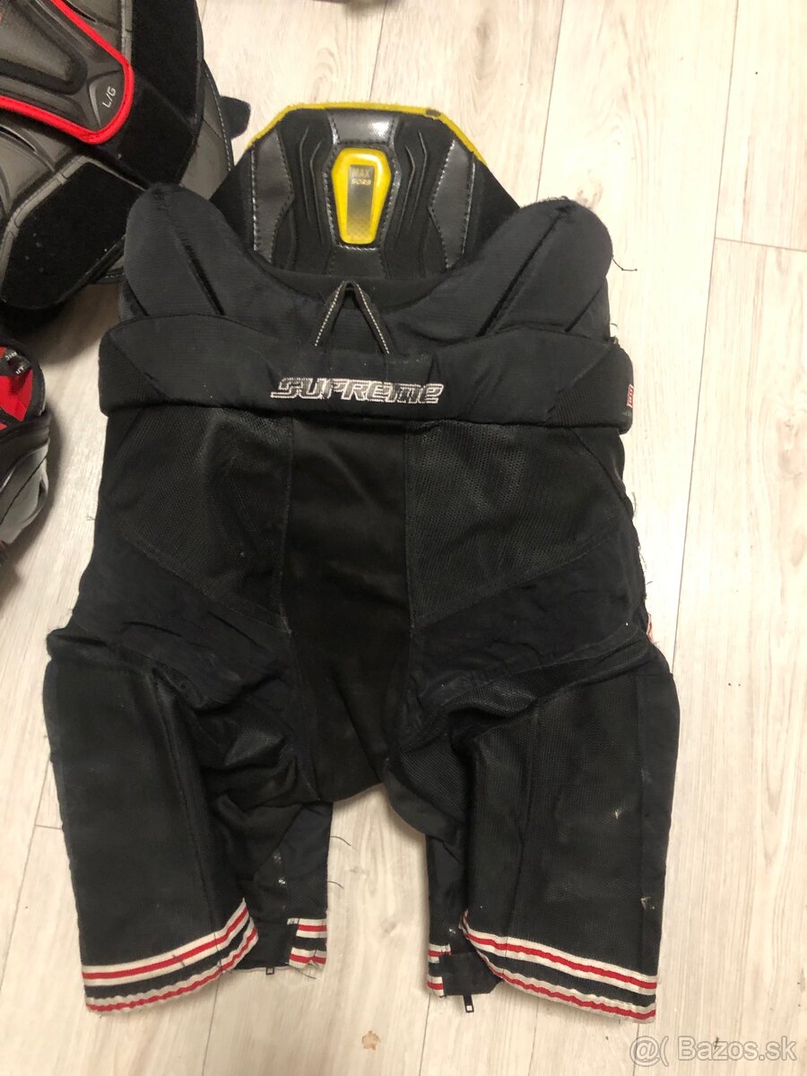 Hokejova vystroj Bauer - 4