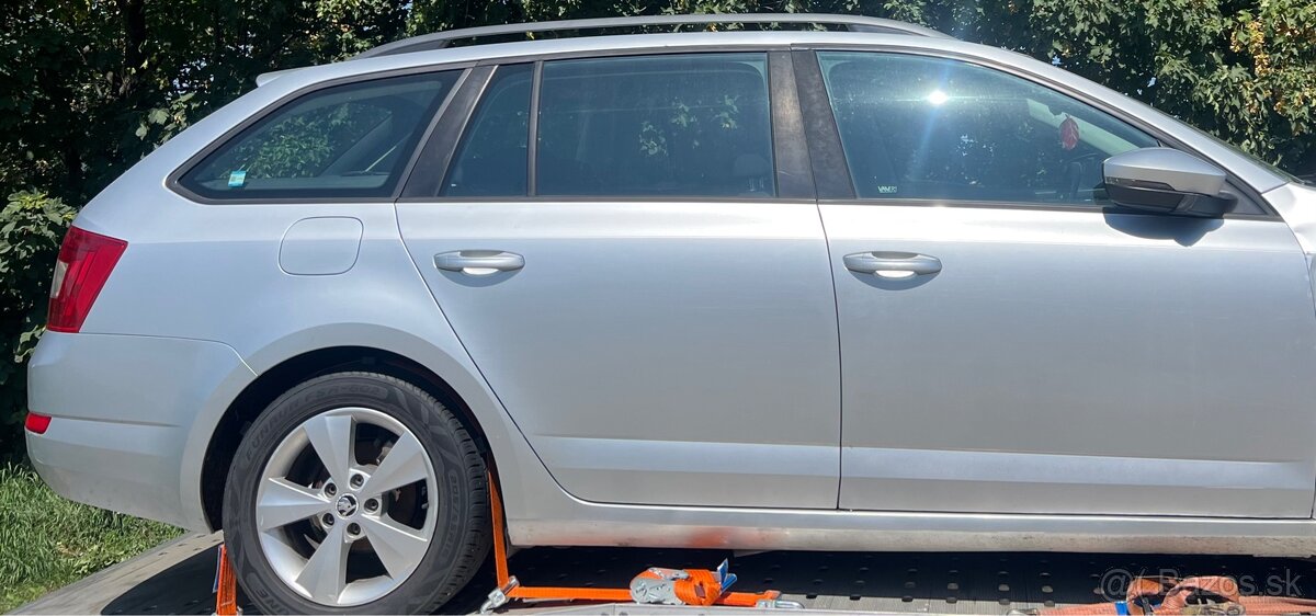 Škoda Octavia 3 combi 85kw Rozpredam na náhradné diely - 4