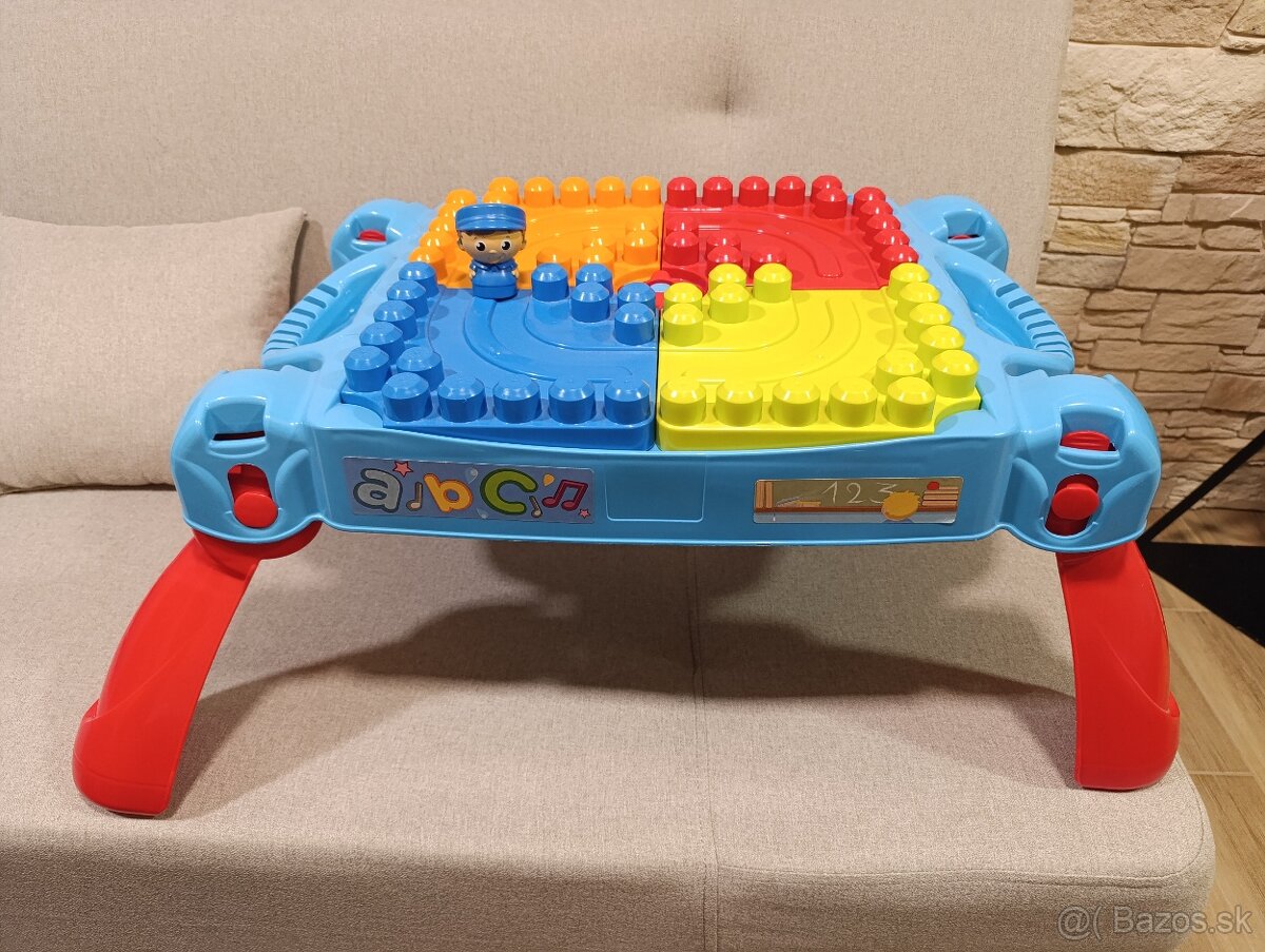 Dětský stolek a kostky Fisher Price Mega Bloks. - 4