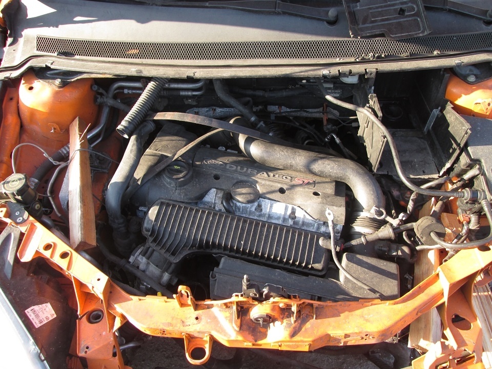 04 Ford FocusHatch, ST225 166kW, manual - 4