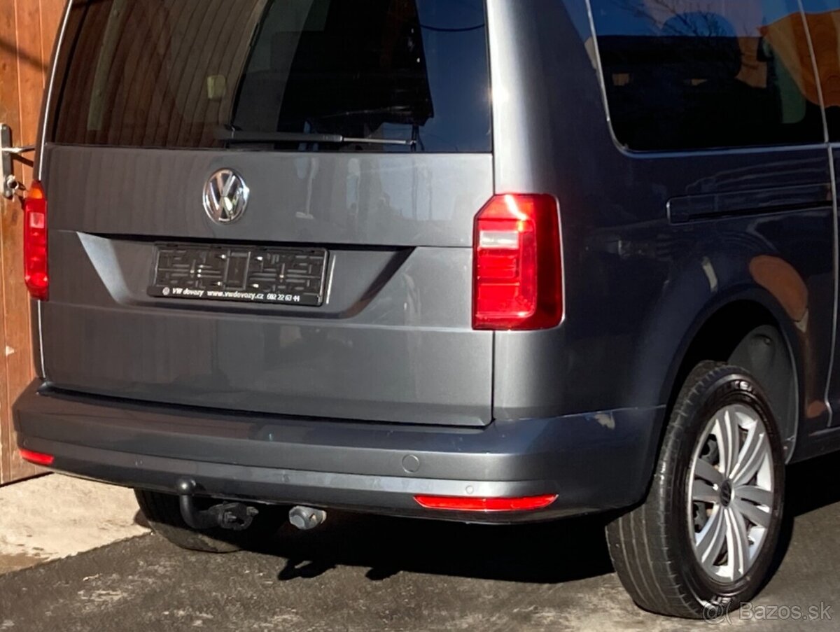 VOLKSWAGEN CADDY MAXI 2,0TDi 4MOTION 7míst - 4