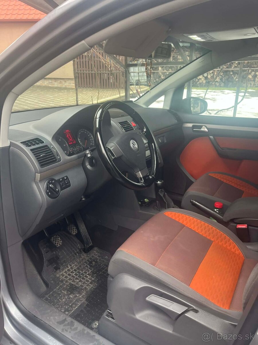 TOURAN 19.TDI BLS ,RV 2010 77KW CROSS - 4