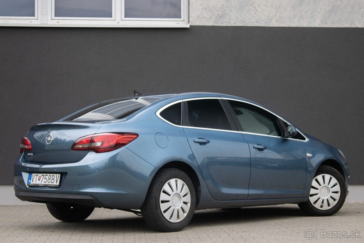 Opel Astra 1.6 Cosmo / 85kW / M5 / 2014 - 4