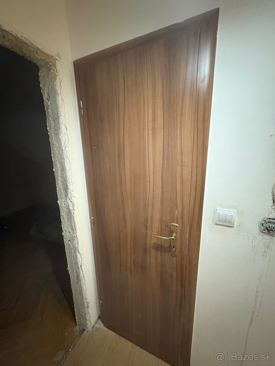 Zárubne a dvere 70tky a 60tky - 4