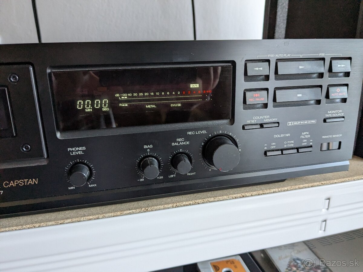 Akai DX-57 - 4