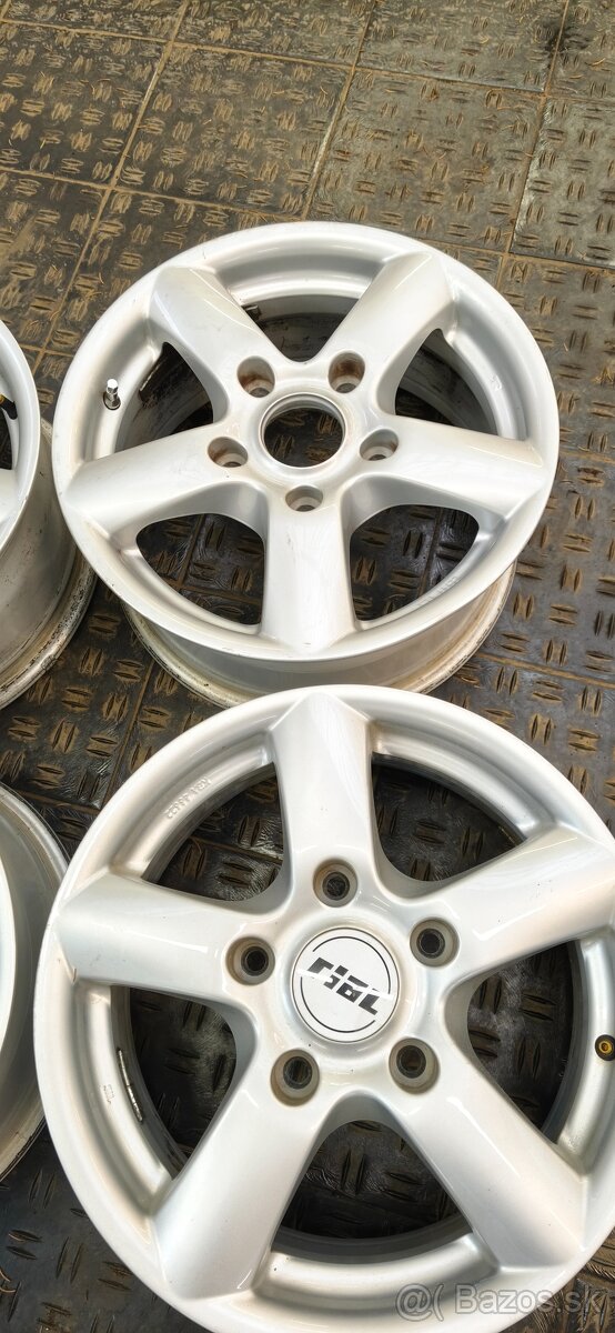 Predám disky Kia Sorento R16 - 4