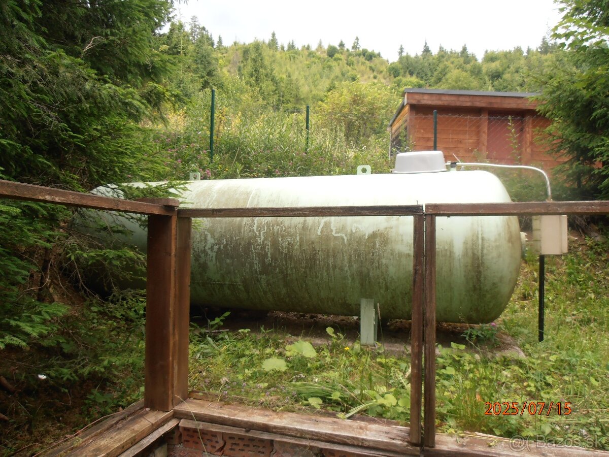 DRAŽBA-Rekreačná chata súp. č. 1301 v obci Pribylina - 4