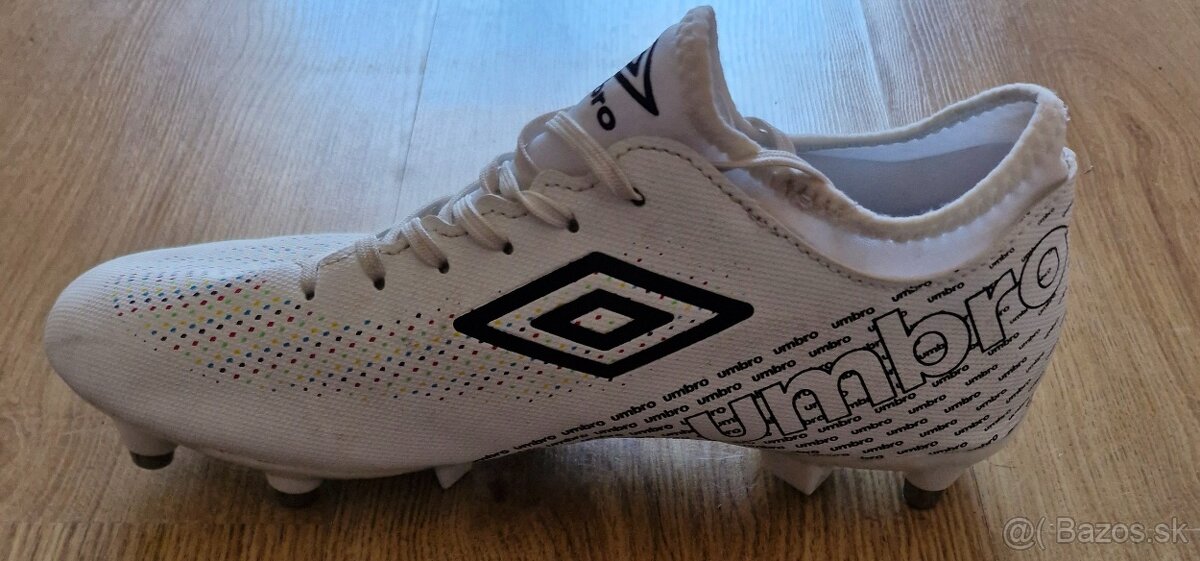 Umbro Aurora league SG - 4