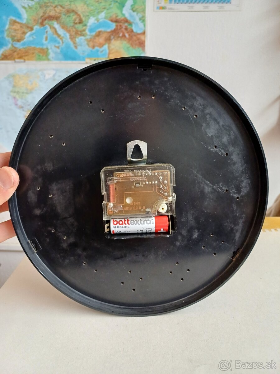 Pekne zberatelske retro hodiny PRIM QUARTZ - 4