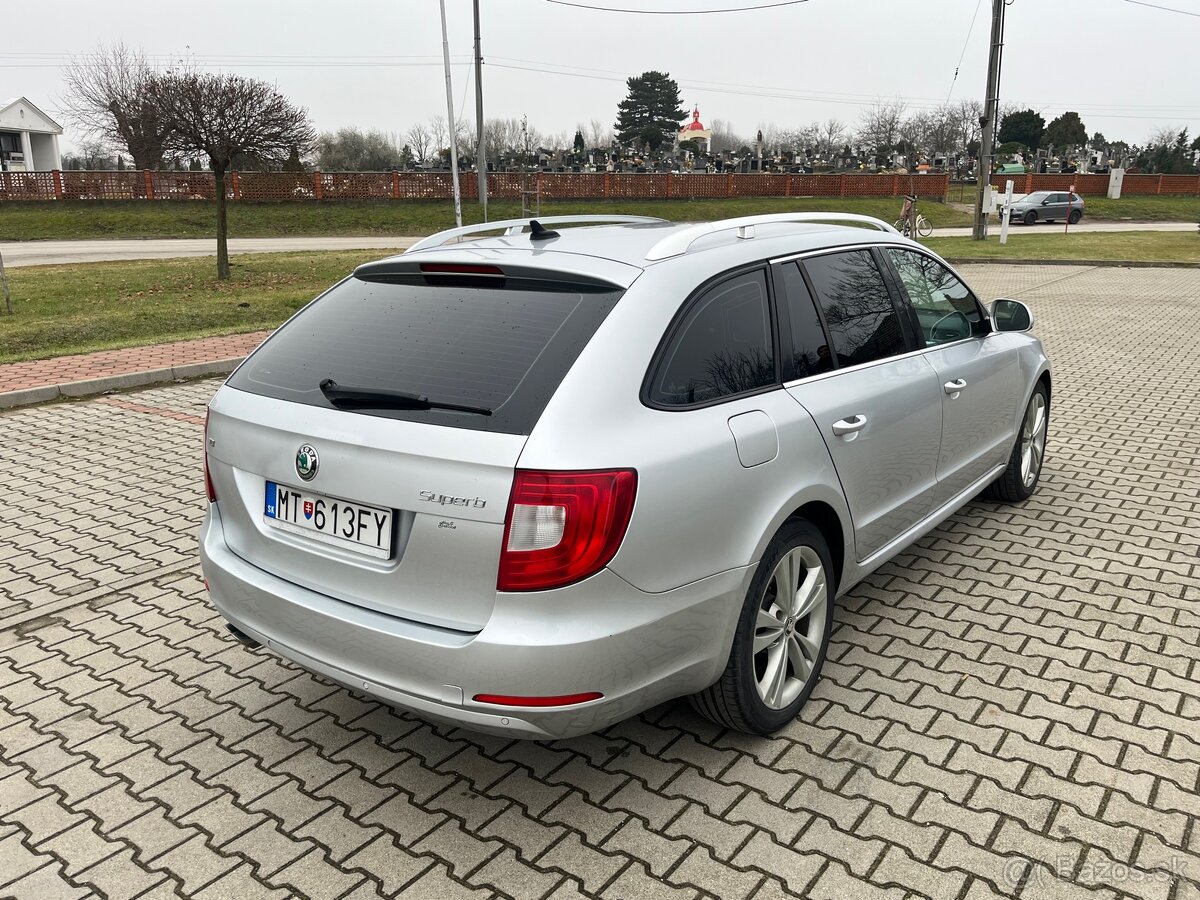 Škoda Superb - 4