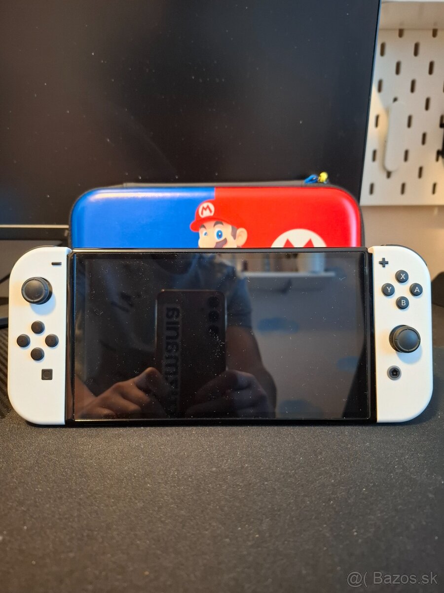 Nintendo Switch OLED - 4