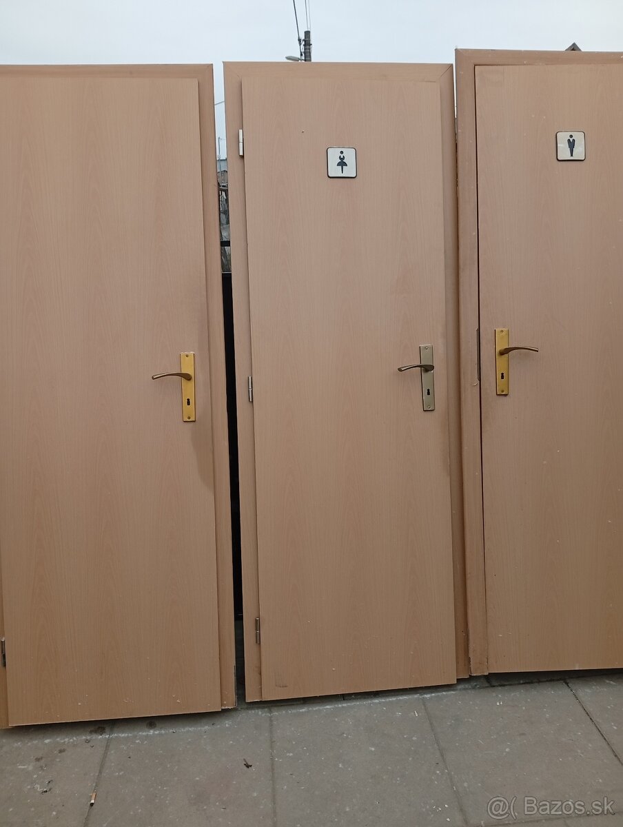 Rohová lavica zo stolom - 4