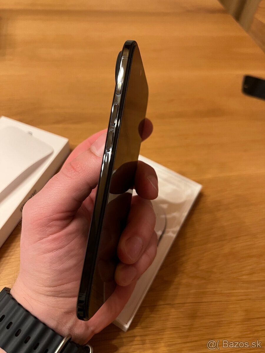 IPHONE AIR 256GB BLACK - 4