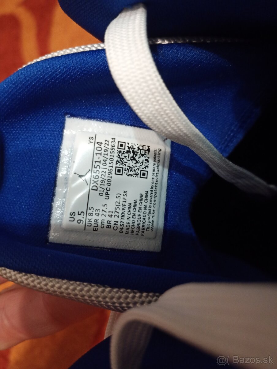Jordan Two Trey PSG 43 - 4