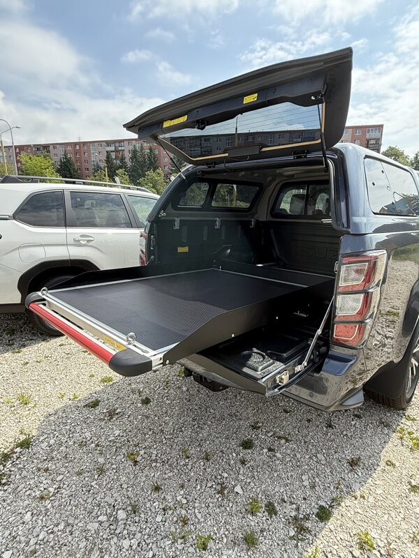 Isuzu D-MAX 1,9l Duble Cab AT 4x4 LSE