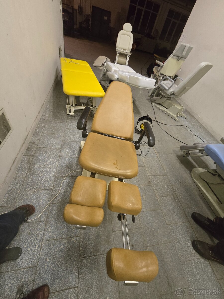 Elektrické Pedikérské KŘESLO AKCE hnědé 1 motor - 4