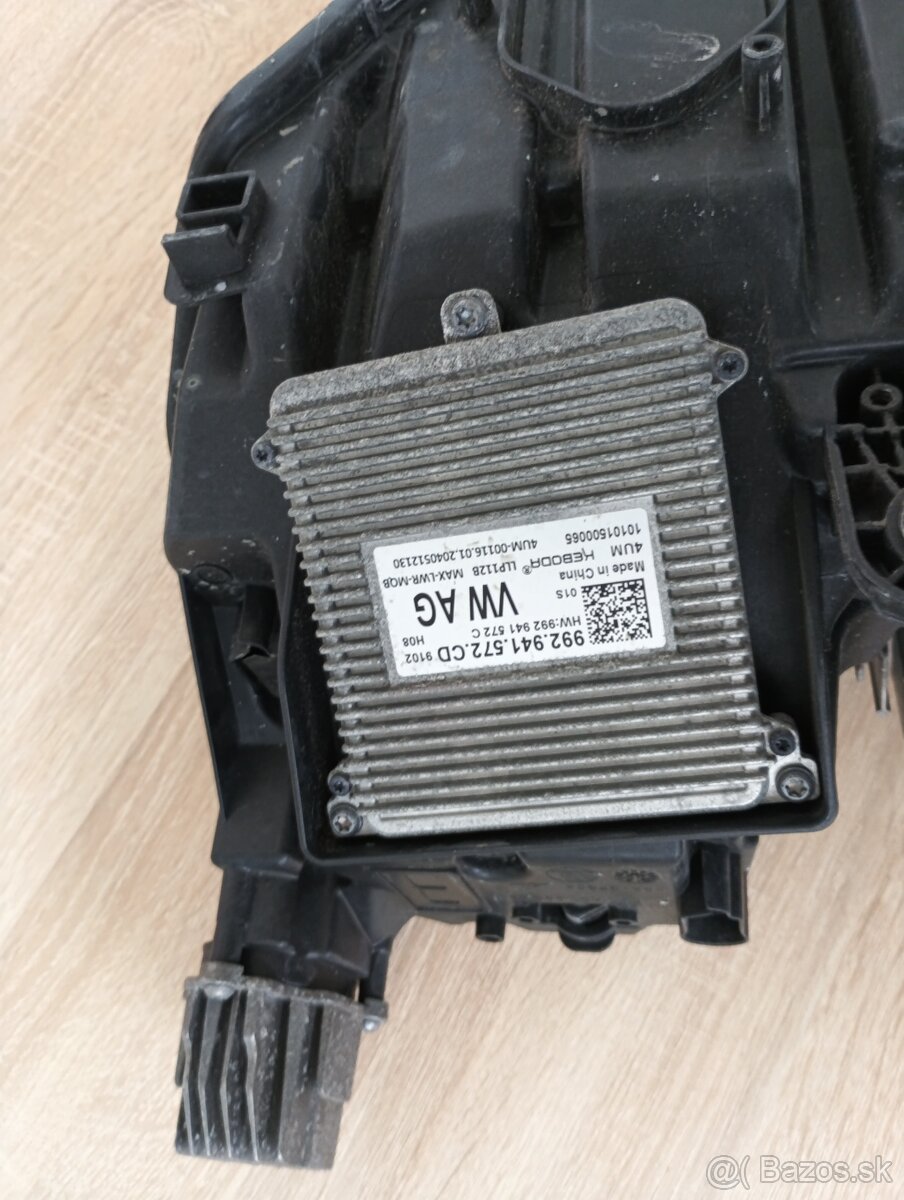 Škoda Octavia 4 predné pravé svetlo - 4