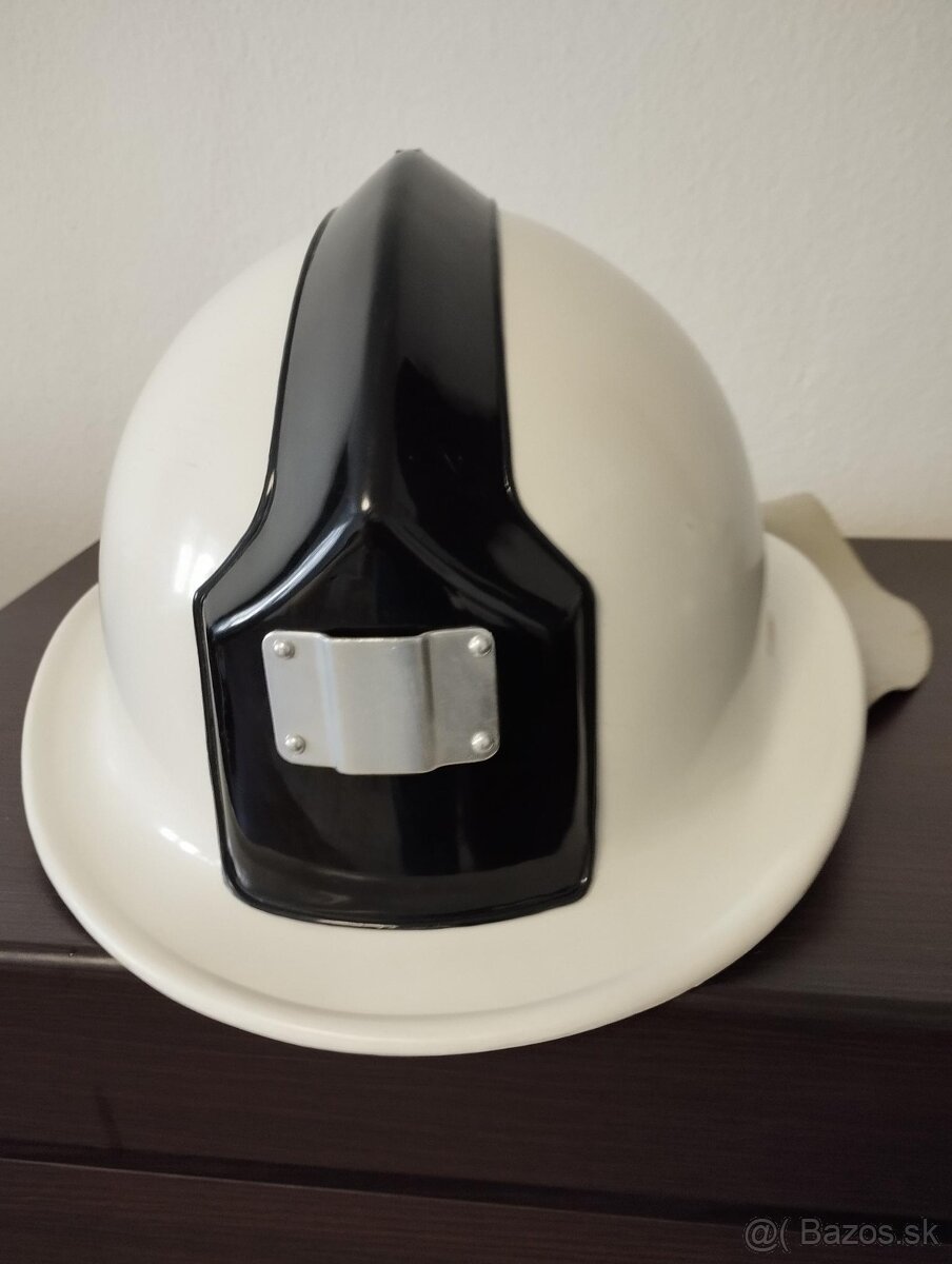 Hasičská helma zo 70 - tých rokov - 4